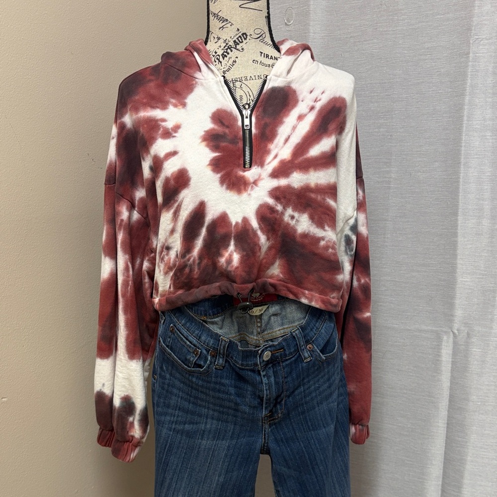 Forever 21 Tie-Dye Pullover Zip Neckline Cropped Oversized Long Sleeves Hoodie M
